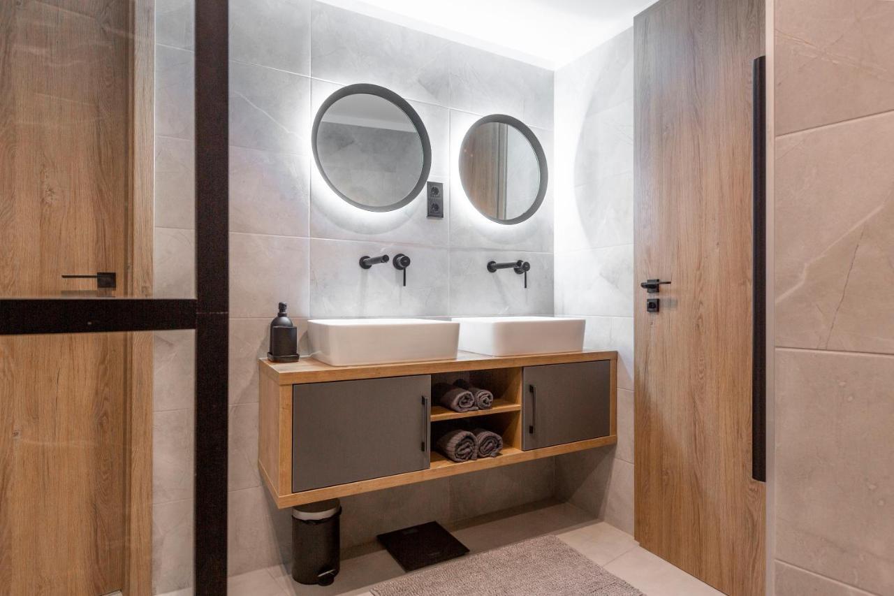 Exclusive New York Residence In The Heart Of Budapest Exterior foto